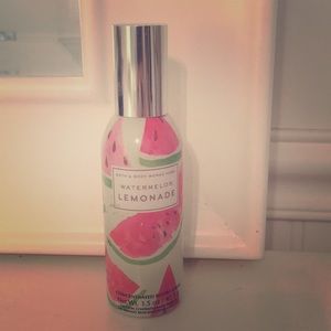 Bath and Body Works room spray